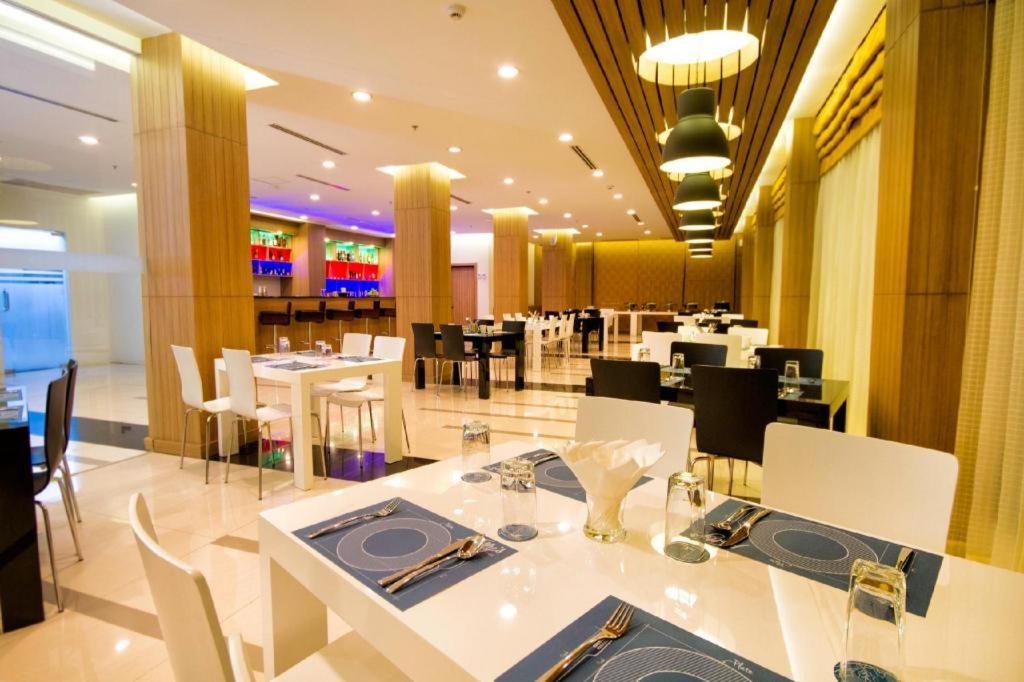 Hotel Holly 3*